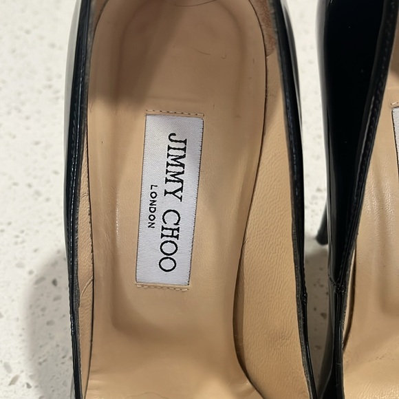 Jimmy Choo Anouk Pointy size 37.5 black patent leather heels! - Picture 4 of 13
